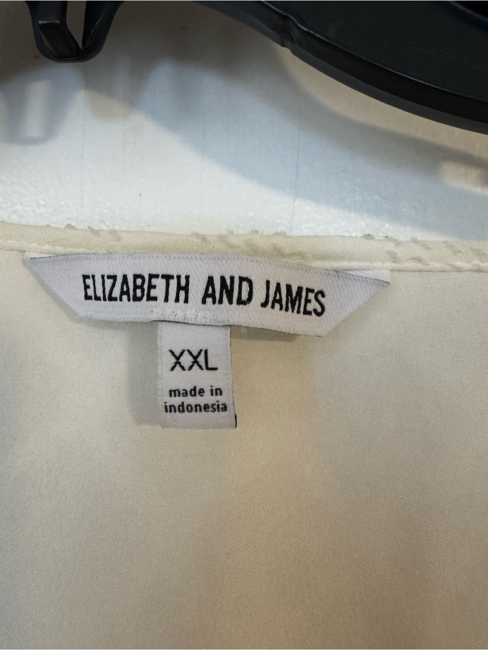 Elizabeth and James Cream Textured Tie-Front Peplum Blouse - Picture 5 of 7